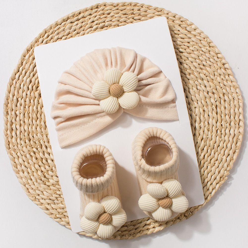 Słodki Zestaw: Duża Czapka z K – Toddler Sock Set recenzja i cena